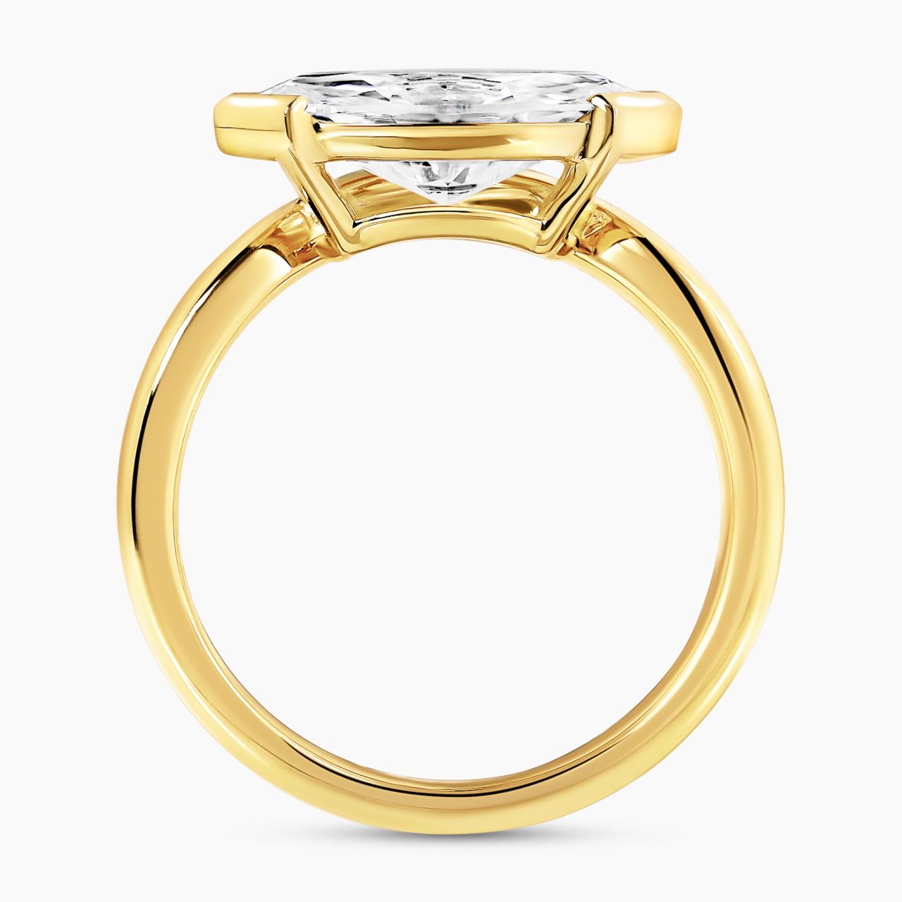 18ct yellow gold 2.07ct D VVS2 marquise lab grown diamond ring in a four claw setting. IGI Cert