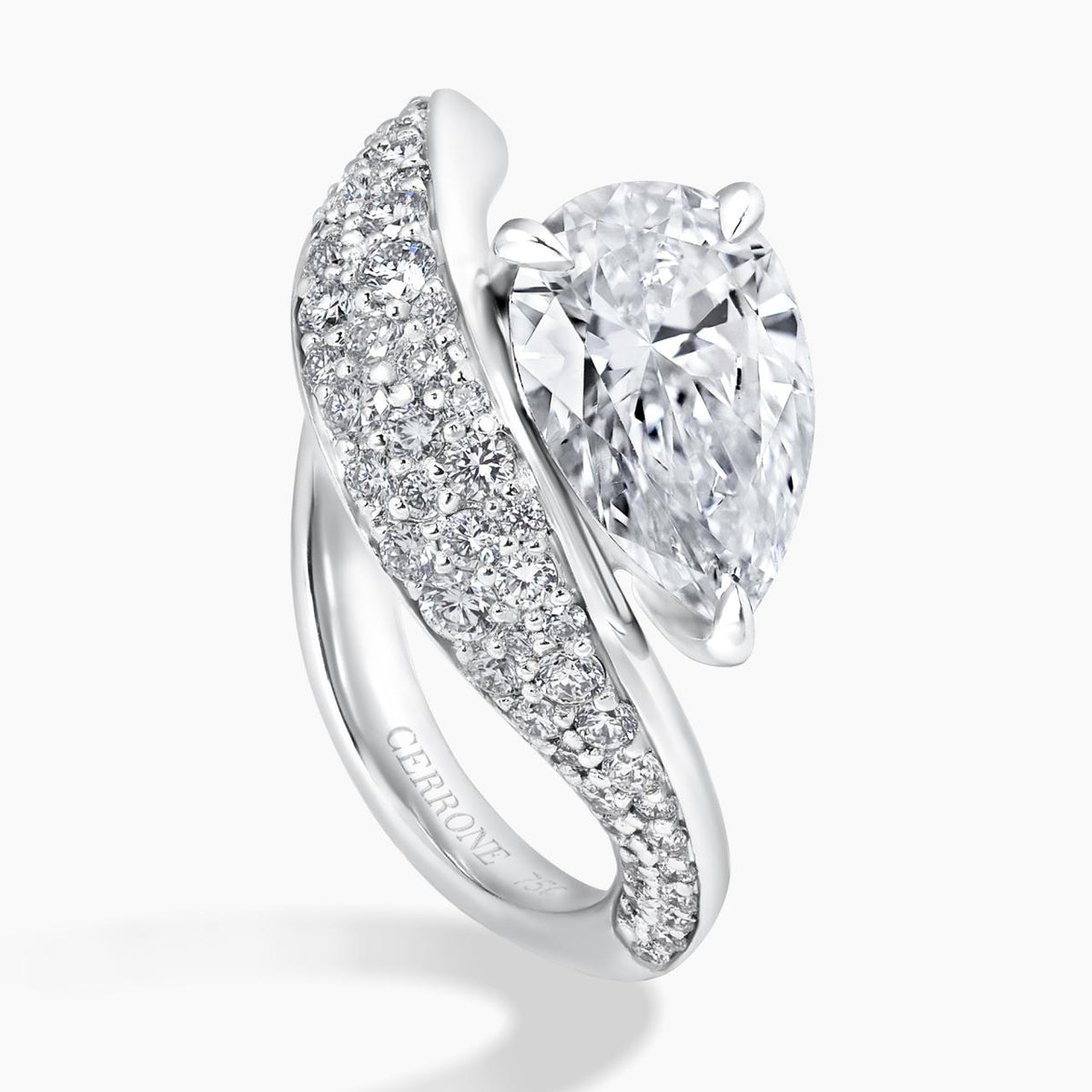 18ct white gold 1.54ct D VVS2 pear shaped lab grown diamond ring IGI Cert