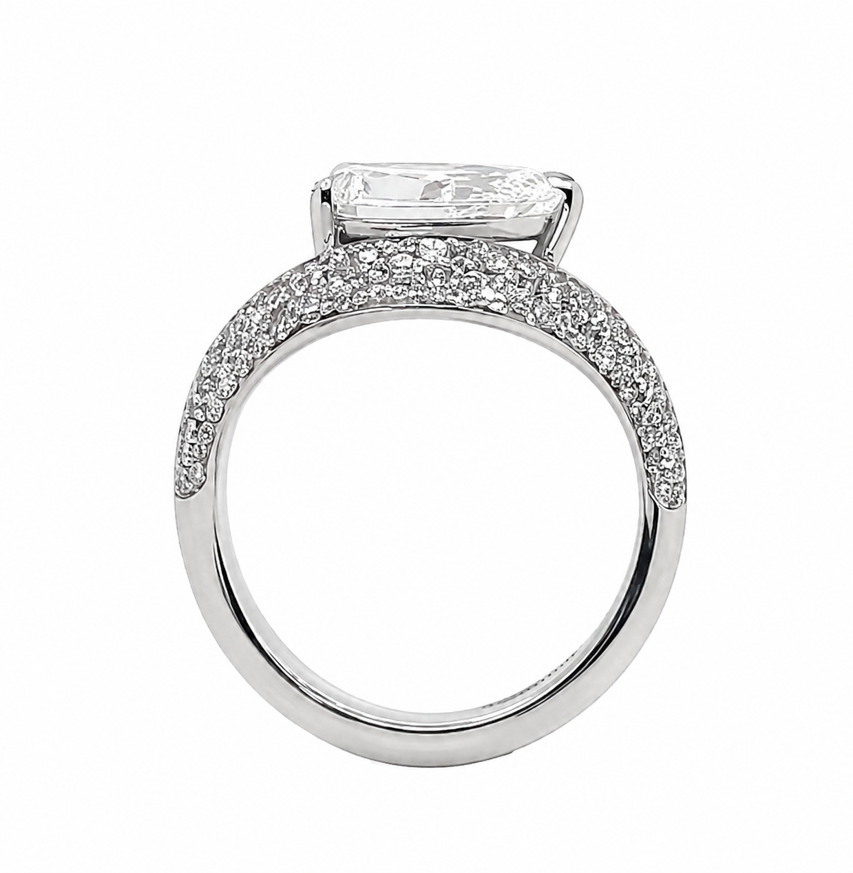 18ct white gold 1.54ct D VVS2 pear shaped lab grown diamond ring IGI Cert