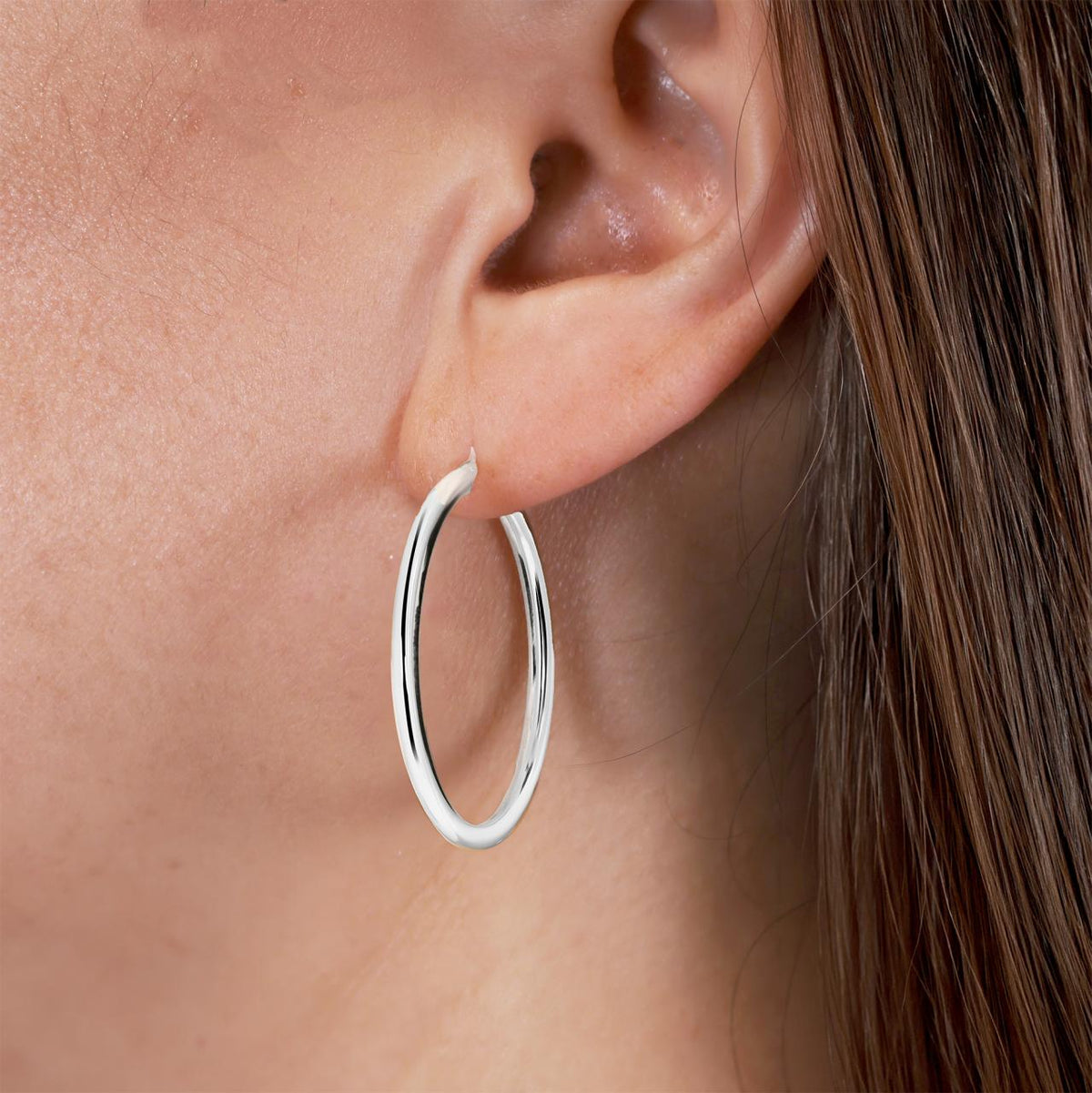 18ct white gold 30mm hollow hoop earrings