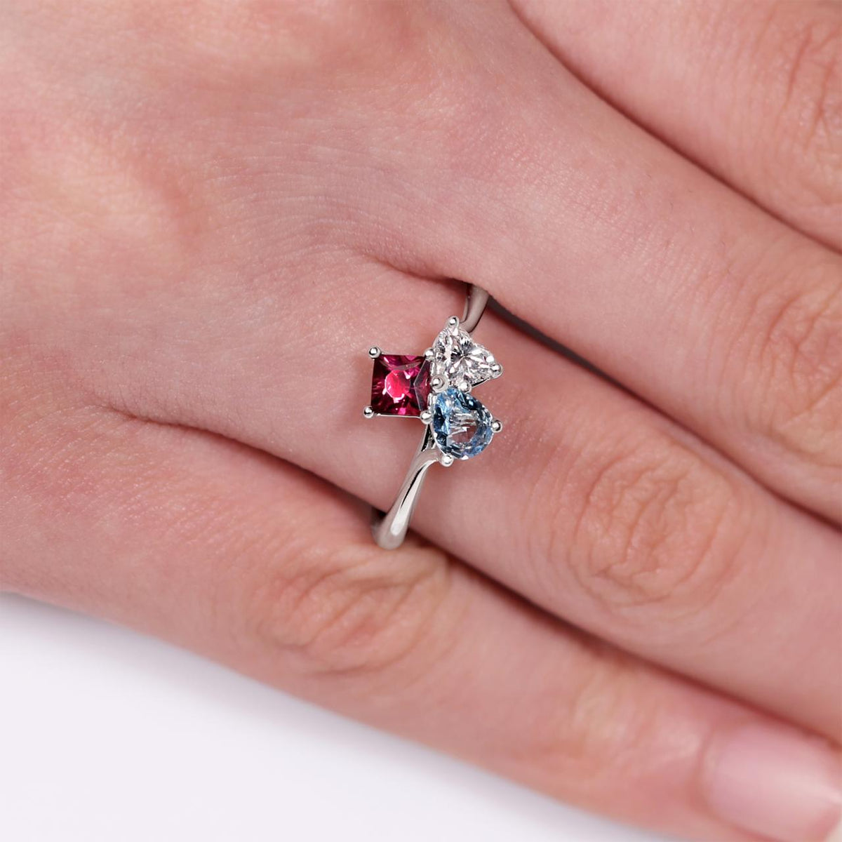 18ct white gold diamond, tourmaline and aquamarine ring