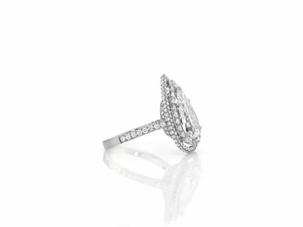 Platinum pear shape diamond ring with double halo - Image 2