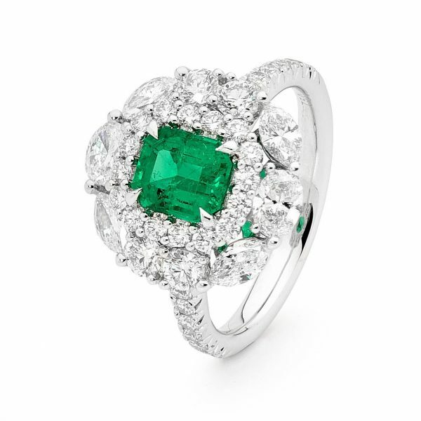 18ct white gold emerald and diamond ring