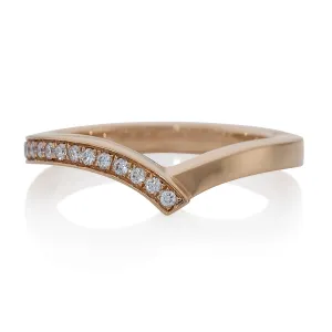 18ct rose gold round brilliant cut diamonds shaped ring