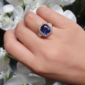 18ct platinum and rose gold blue sapphire and pink diamond ring
