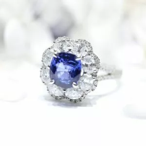 18ct white gold blue sapphire & diamond ring