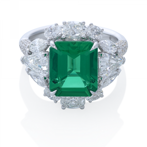 18ct white gold Colombian Emerald and Diamond ring
