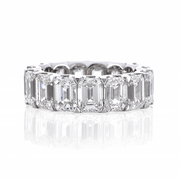 18ct white gold emerald cut diamond ring