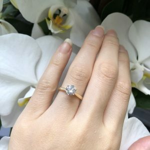 18ct Yellow and White Gold Round Brilliant cut Diamond Engagement Ring