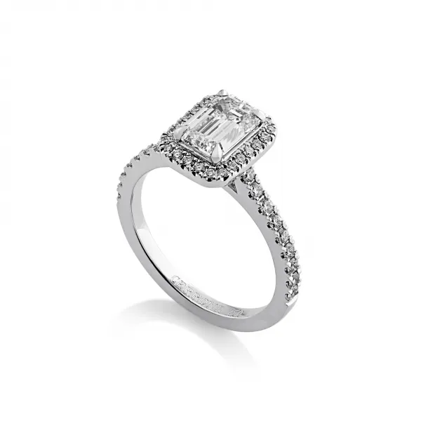 18ct white gold emerald cut diamond ring with halo - Image 2