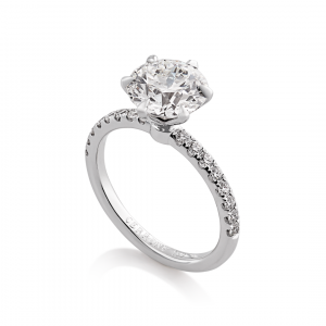 18ct white gold round brilliant cut diamond ring