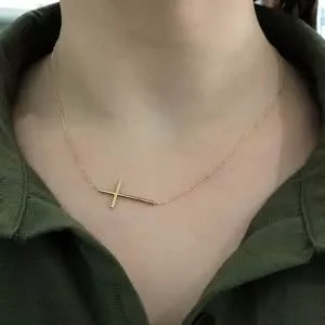 18ct yellow gold cross necklace