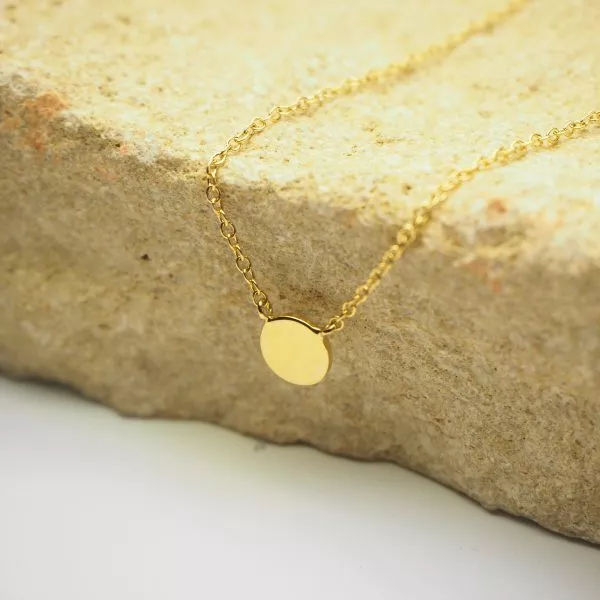 18ct yellow gold necklace with small round plate