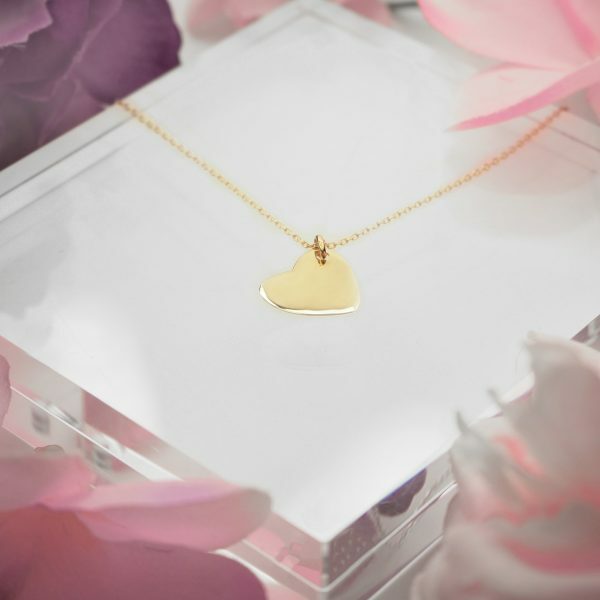 18ct yellow gold heart shape necklace