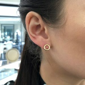 18ct yellow gold Circle stud earrings