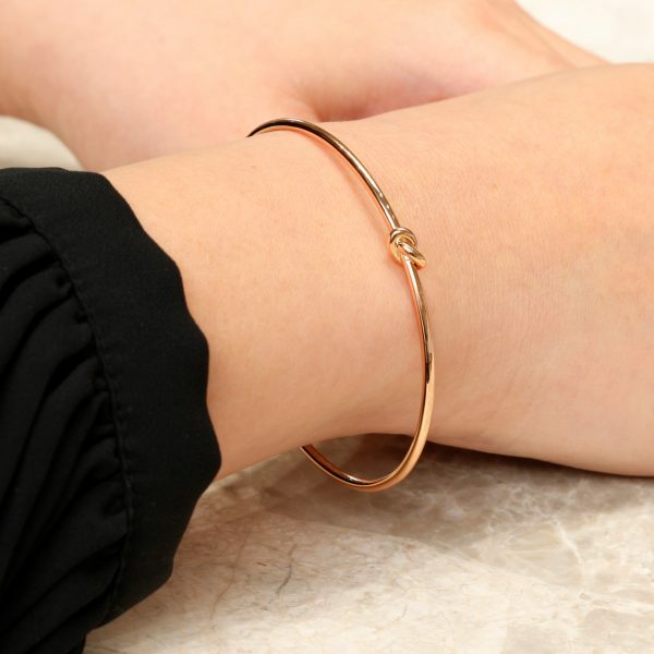 18ct rose gold knot bangle - Image 3