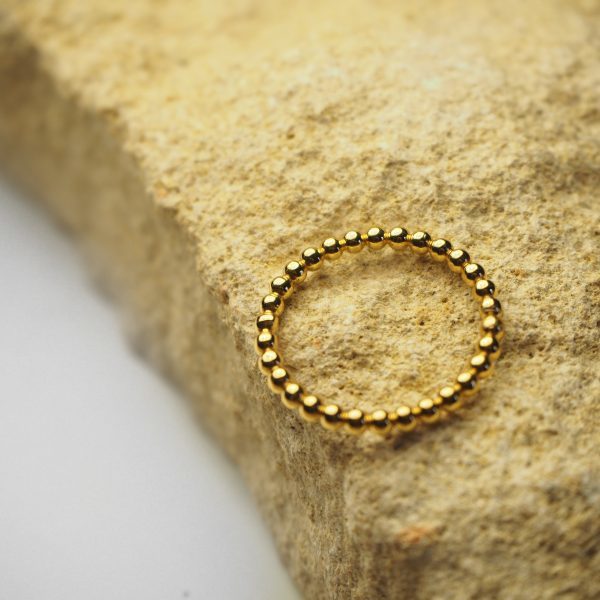 18ct yellow gold full circle ball ring