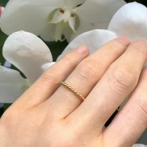 18ct yellow gold full circle ball ring