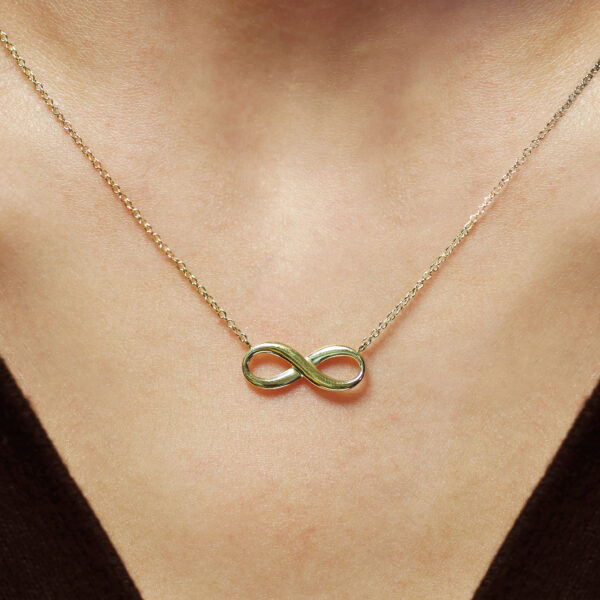 18ct Yellow Gold Infinity Necklace - Image 2