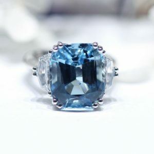 9.72ct Aquamarine Azure Ring