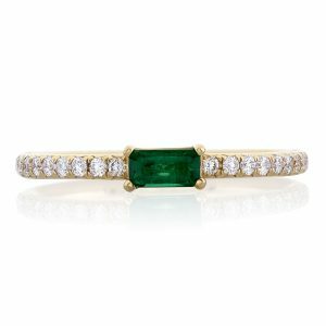 18ct yellow gold baguette emerald and diamond ring