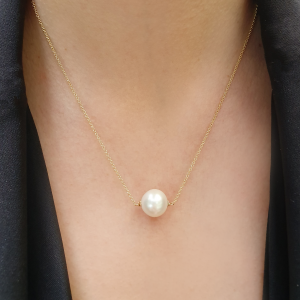 18ct yellow gold pearl necklace