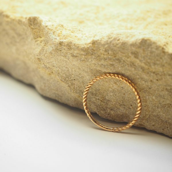 18ct rose gold twist ring