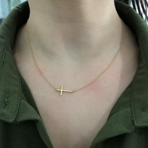 18ct yellow gold cross necklace