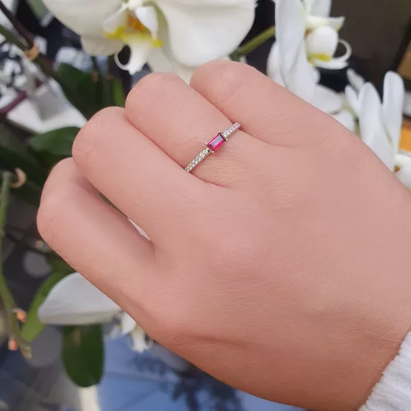Platinum baguette ruby and diamond ring - Image 3