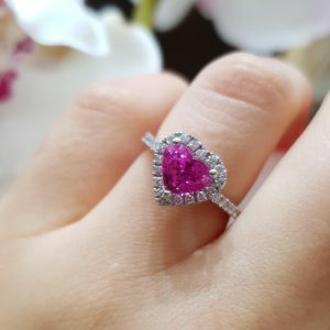 18ct White Gold 2.02ct heart pink sapphire and Diamond Ring