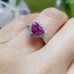 18ct White Gold 2.02ct heart pink sapphire and Diamond Ring