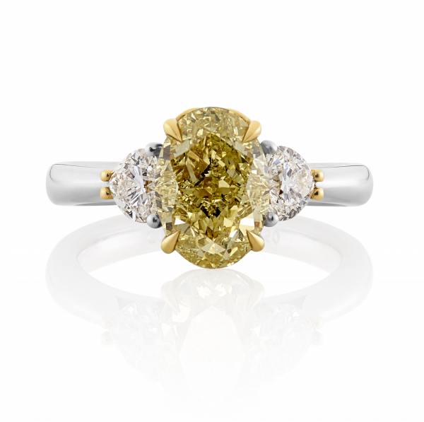 18ct yellow & white gold oval & heart shape diamond ring