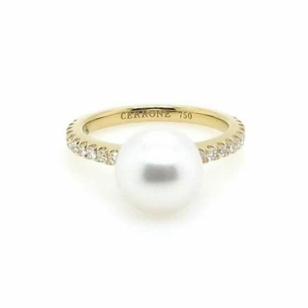 18ct yellow gold 9mm South Sea pearl and diamond ring