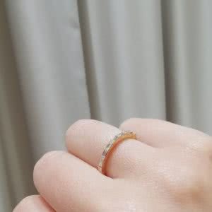 18ct rose gold baguette claw set diamond ring