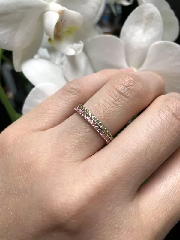 18ct rose gold pink sapphire band - Image 3