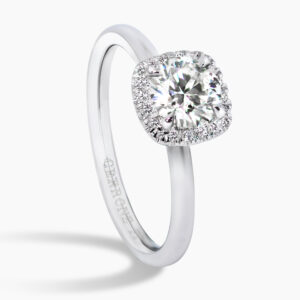 Platinum 0.70ct G SI2 round brilliant cut GIA diamond ring