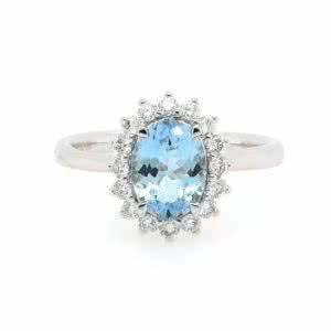 18ct white gold 1.15ct oval aquamarine & diamond halo ring