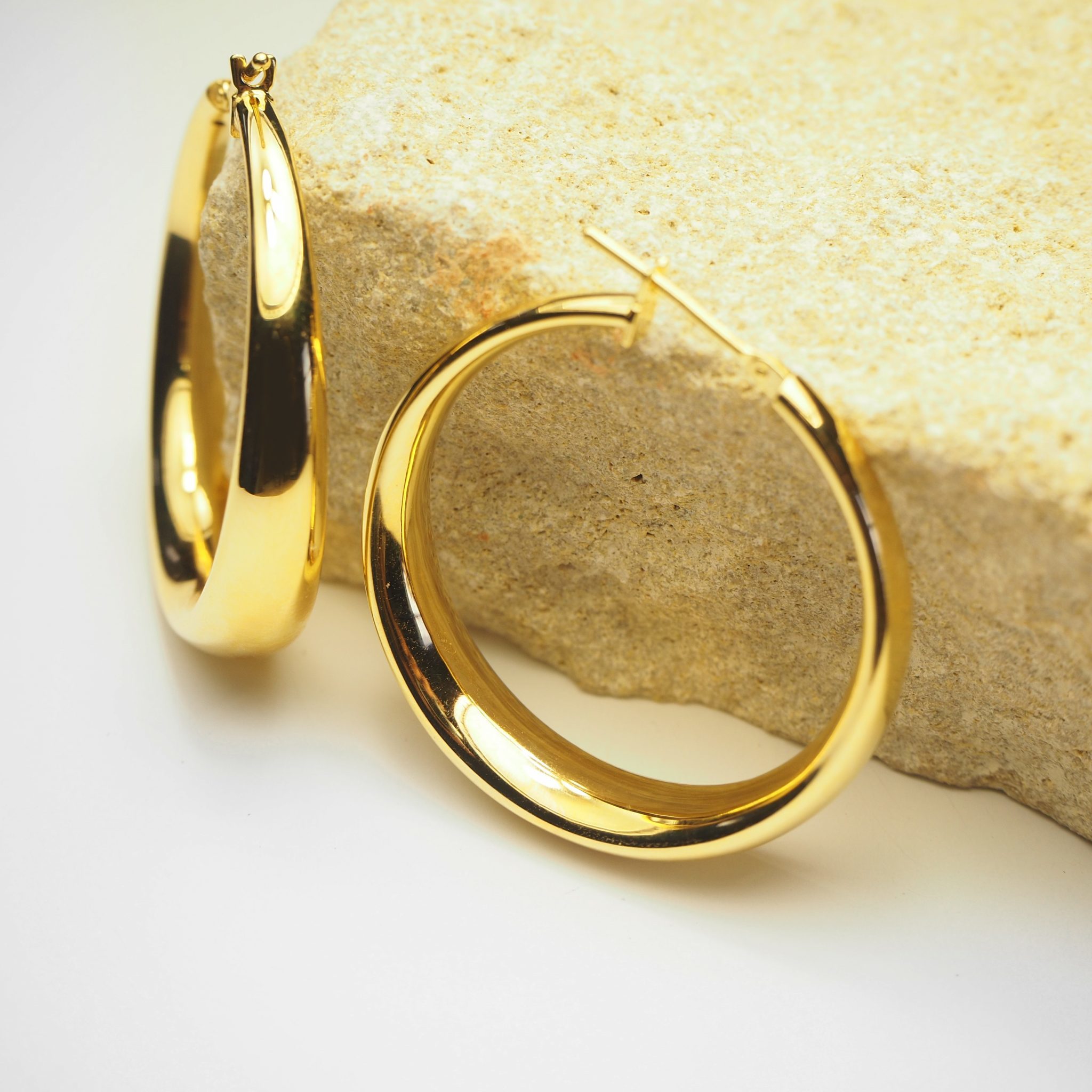 18ct yellow gold hoop earrings | Cerrone Jewellers