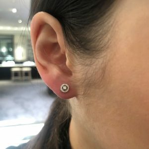 18ct Yellow Gold round cluster Diamond Stud Earrings with halo