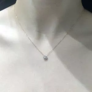 18ct rose gold round cluster diamond halo necklace