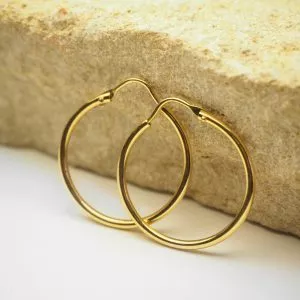 18ct yellow gold hoop earrings