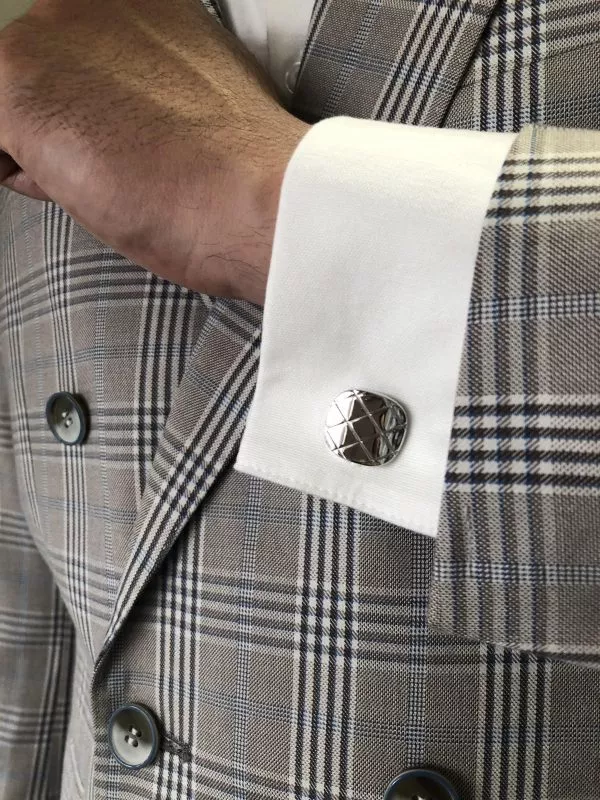 Rhodium plated metal rounded waffle cufflinks - Image 2