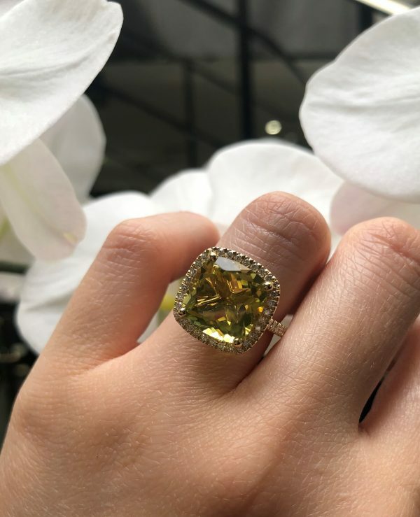 18ct yellow gold 7.19ct cushion cut yellow quartz and diamond ring