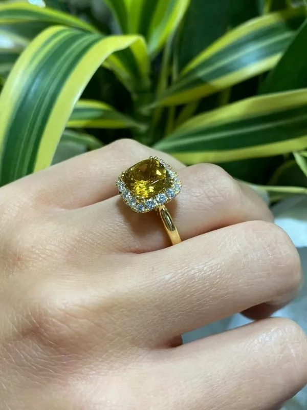 18ct yellow gold 2.77ct cushion cut yellow tourmaline and diamond ring