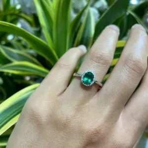 18ct white gold oval emerald and diamond ring