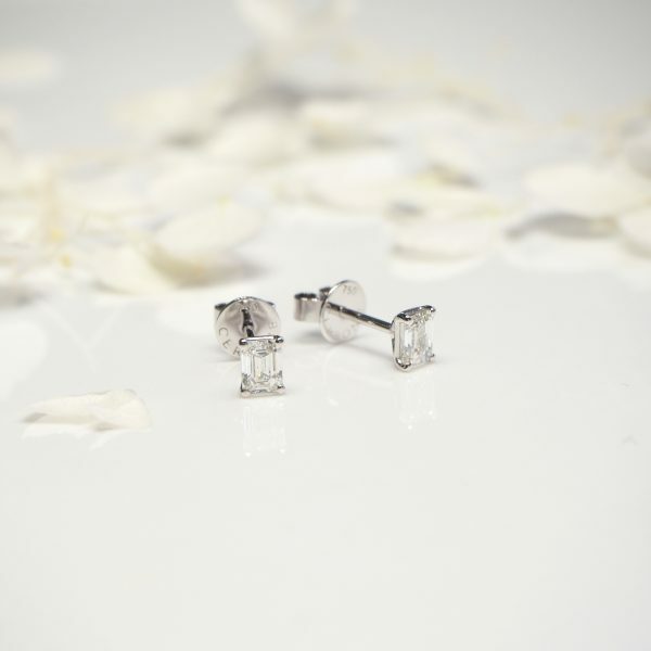 18ct white gold Emerald cut diamond stud earrings
