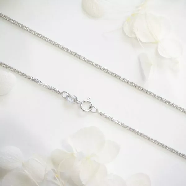 18ct white gold 50cm wheat chain