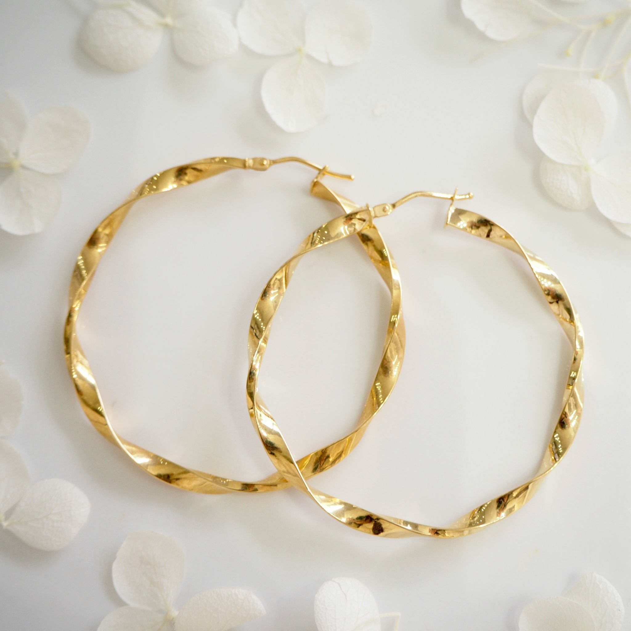 18ct yellow gold twist hoop earrings | Earrings | Cerrone Jewellers