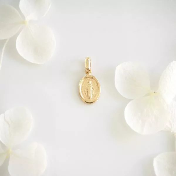 18ct yellow gold Extra Small "Miraculous" oval medal pendant