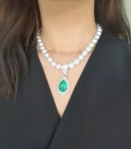 'The La Scala necklace' 18ct white gold 19.30ct pear shape Colombian emerald and diamond pearl necklace